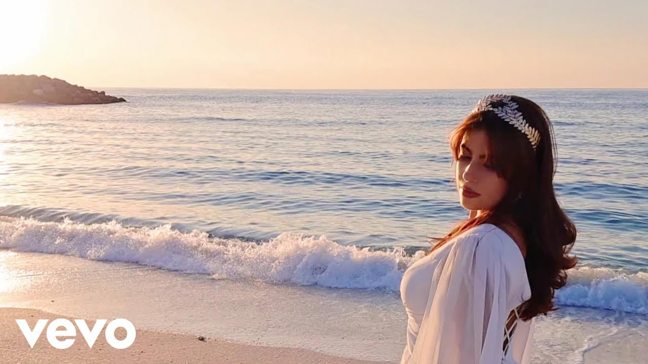 Sarah R Jay - Gliding to the Sun (Official Music Video) - YouTube