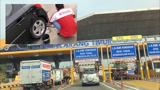 Ban peugeot 207 bocor di tol bandung