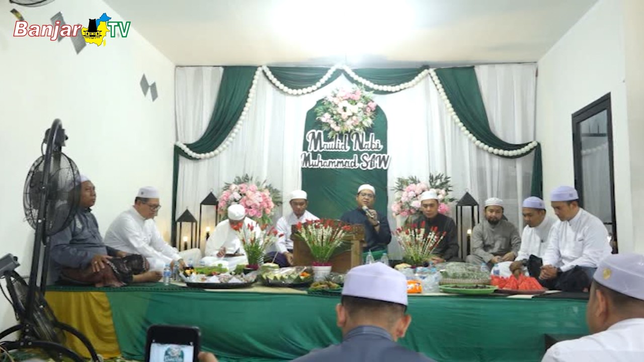 MAULID AKBAR YAYASAN QATHRUN NADA HADIRKAN USTAZ H. ILHAM HUMAIDI
