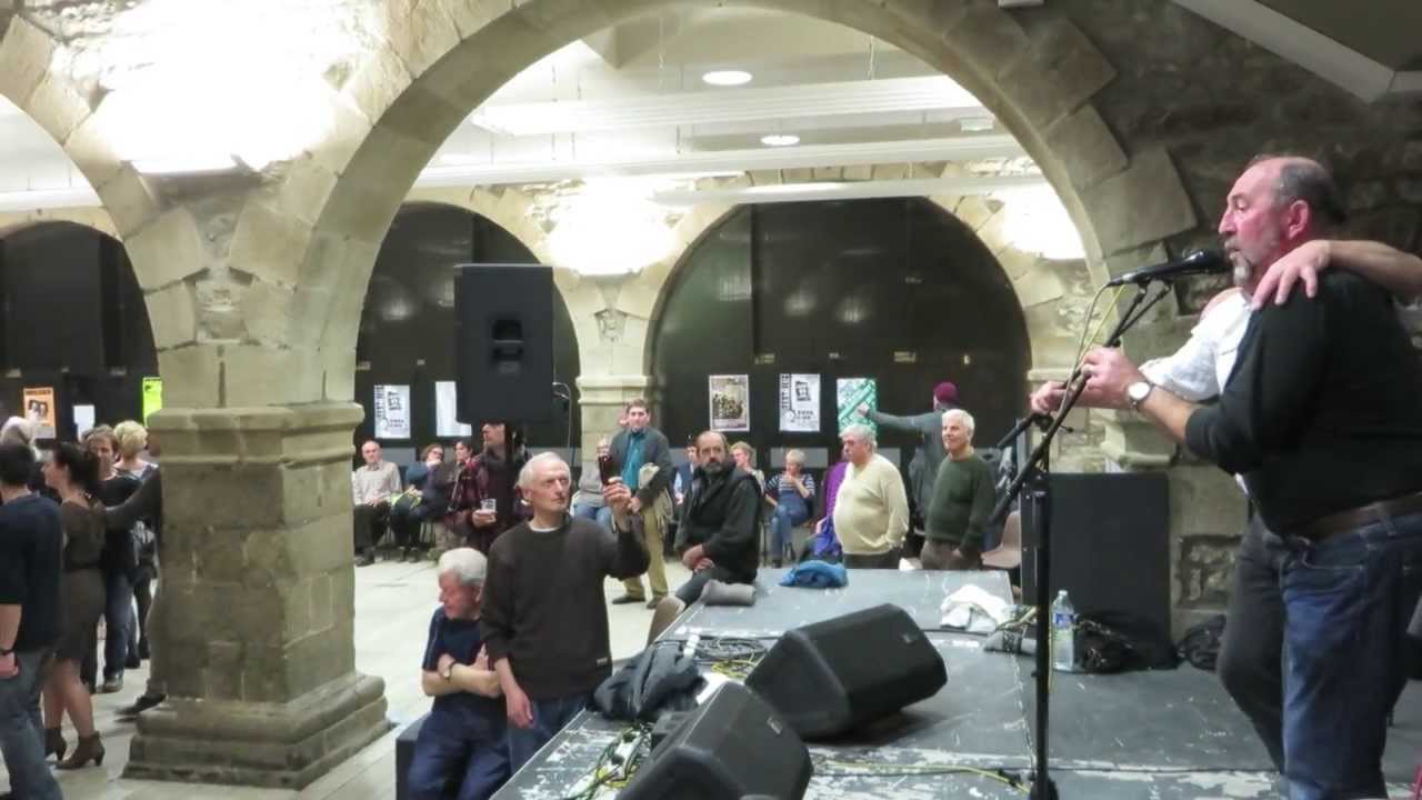 LEROUX / DAVID - Gavotte - Fest noz de leur sortie de CD à GUERLESQUIN