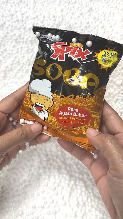 Finding snack Spix mie in the box