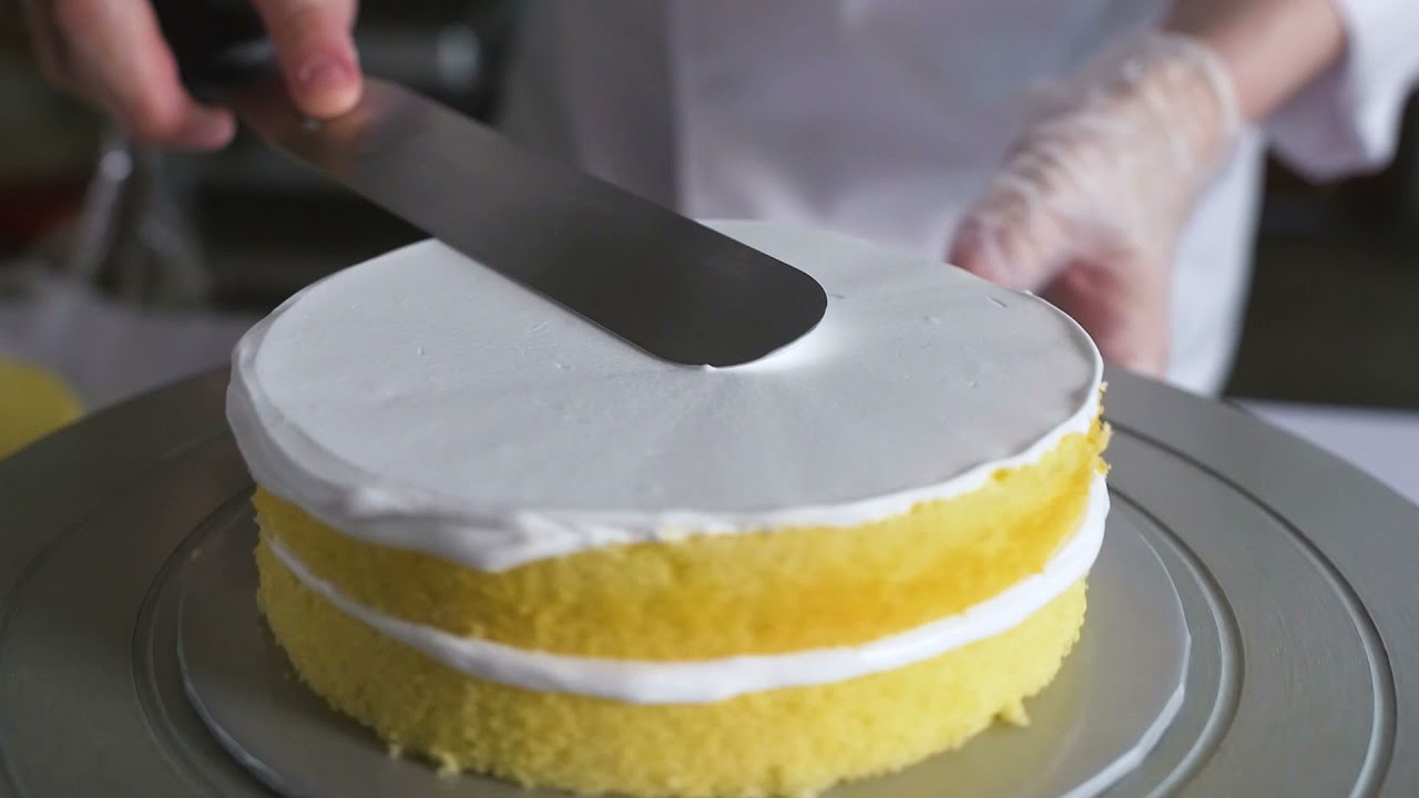 Topping Application Bunge Loders Professional Whip Topping Application Video - YouTube
