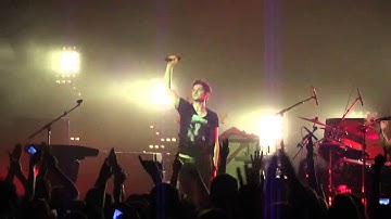 "My Rusty Halo" (ending clip) by The Script (Live)
