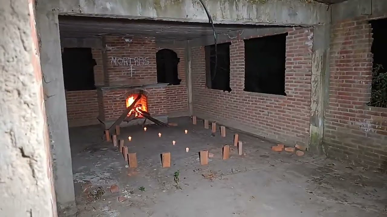 Lo que encontré hizo que me rodiaran gritos lamentos y aullidos 