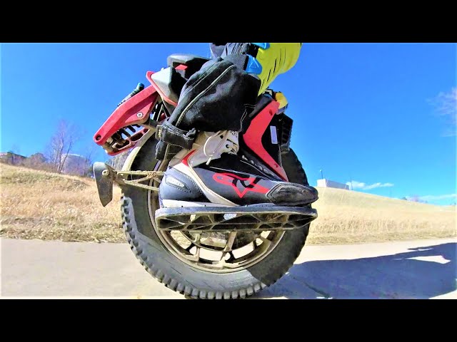 KINGSONG S22 EAGLE (ELECTRIC UNICYCLE) - YouTube