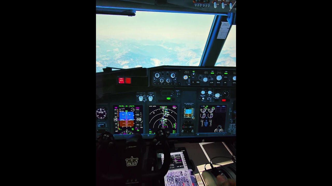 Xplane 12.2 with Zibo B738 mod - most difficult flight to Paro Intl - Decent