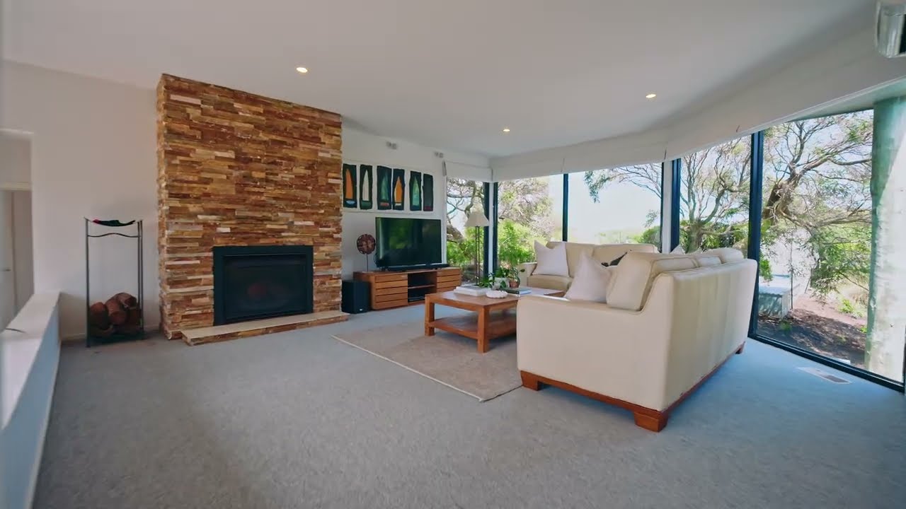 Buxton Mornington Peninsula Presents 192-194 Bass Meadows Boulevard, St Andrews Beach