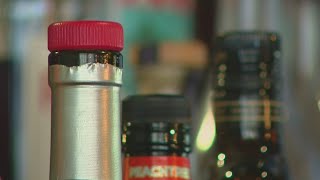 Illinois lawmakers vote to extend law allowing serving of cocktails to-go