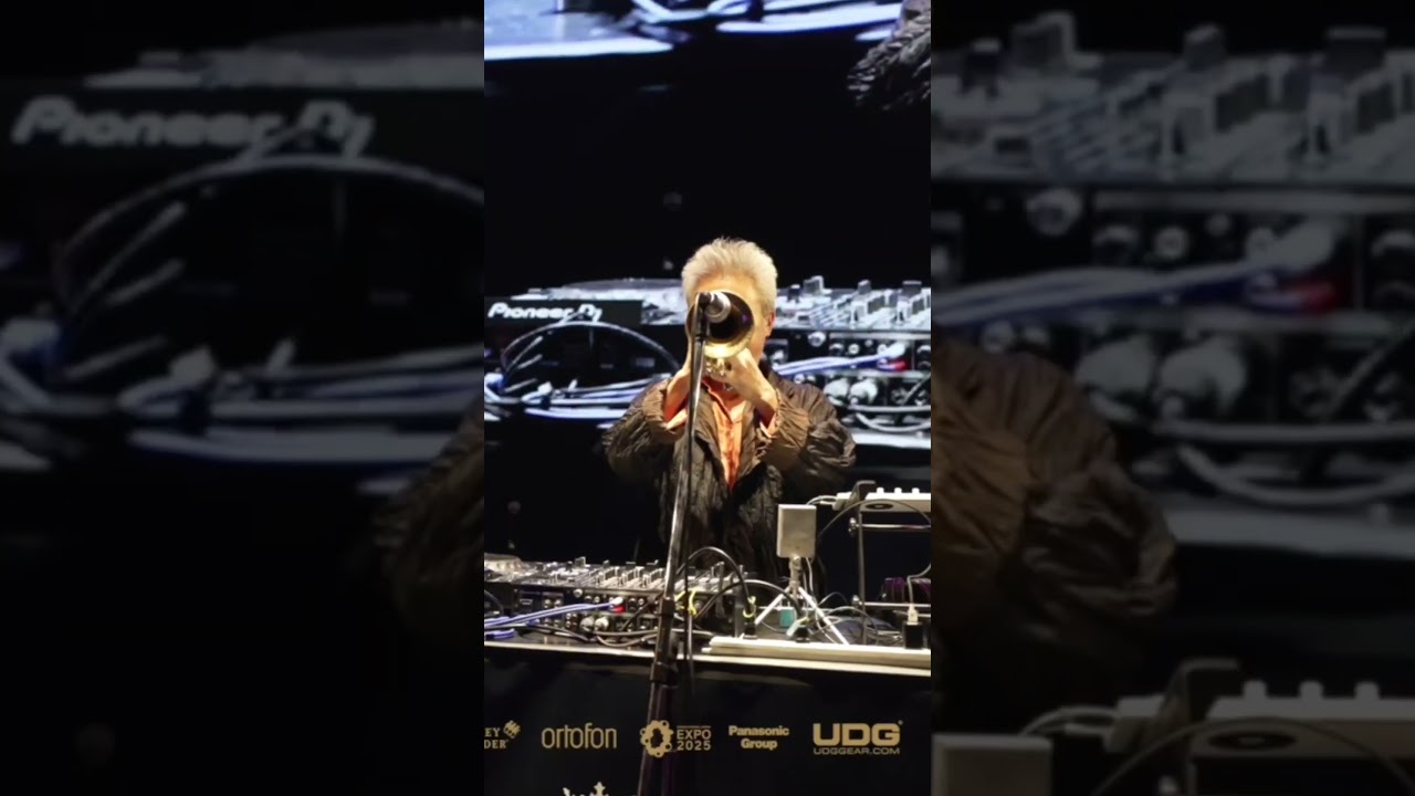 ✨ Deep Purple / Burn at DMC World Finals, Shibuya O-East, Tokyo. #turntablism#deeppurple#burn