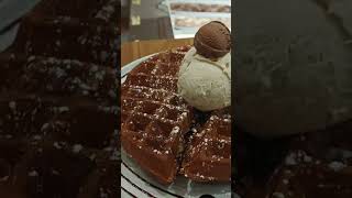 Over scoop  #trending #youtubeshorts #singapore #waffle #foodie #foodlover #crazy #travel #voyager screenshot 1