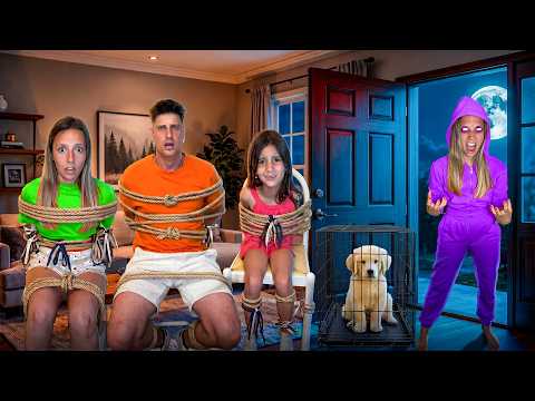 Video AURORA SCOPRE CHE LA SORELLA GEMELLA CATTIVA DI LAURA INTRAPPOLA PAPÀ MIKE E IL CANE BORIS IN CASA!