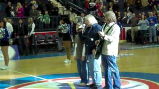 Lou Gramm (Foreigner) sings National Anthem.mp4