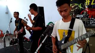 Download Lagu Negri mimpi rebellion rose cover hantam keras (hk) MP3
