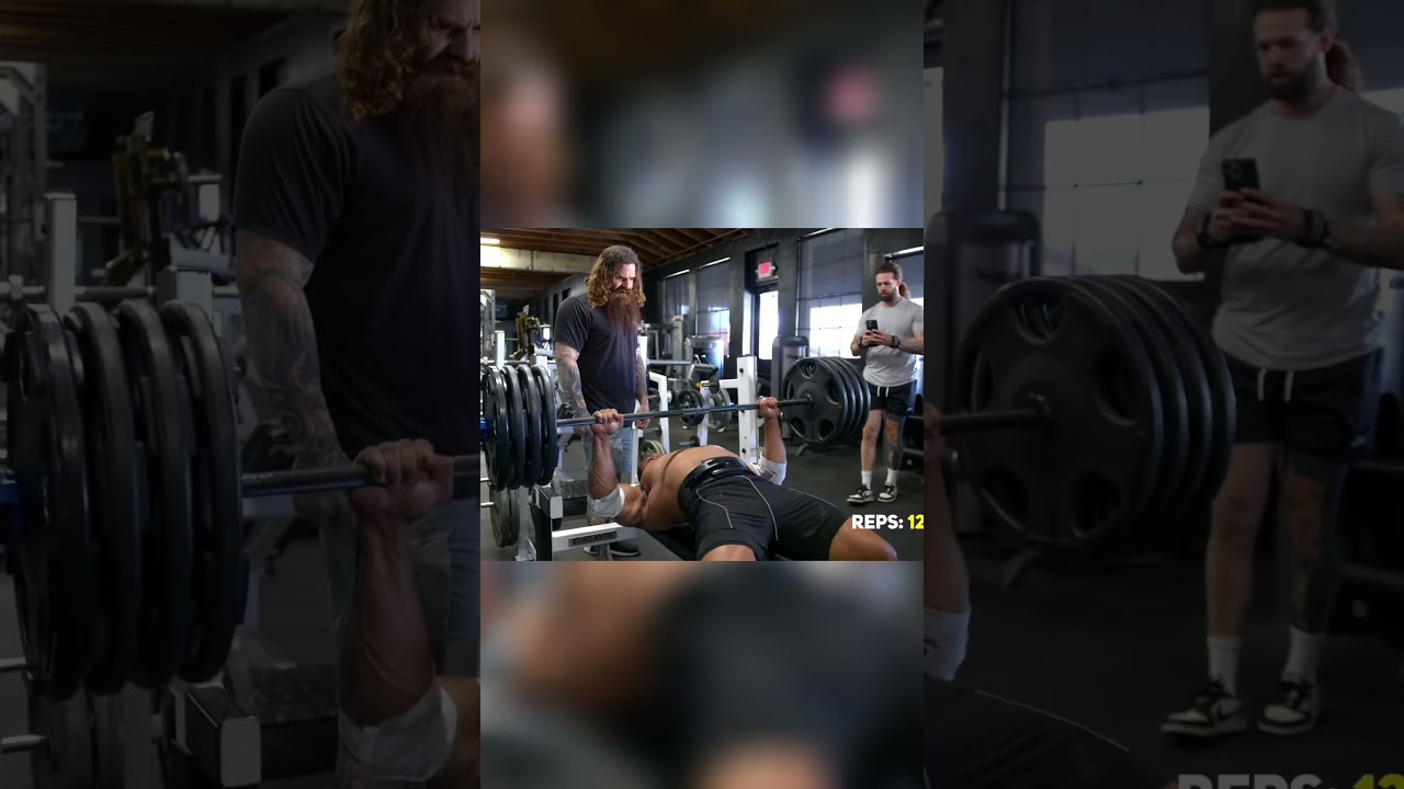 LARRY WHEELS BENCHES 405 FOR 32 REPS😱🔥 #larrywheels #gym #shorts