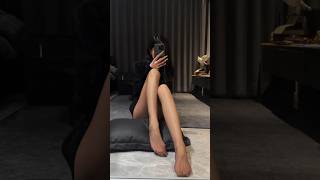 丝袜美腿 Pantyhose 2023年12月28日 这腿怎么样How About This Feet