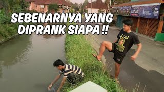 NIAT NGEPRANK REZA MALAH ALVIN DAN YUDIS YANG KENA PRANK!!!