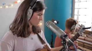 Video voorbeeld van "Hattie Whitehead - Worse Than Me (Live) - Alchemea Sessions"