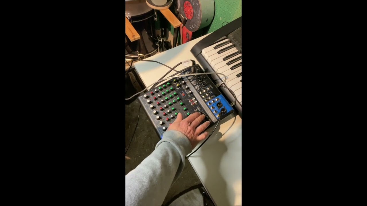 YAMAHA MG10xu - How to Use Part 2 - YouTube