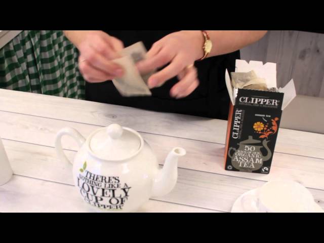 How to Brew the Perfect Cup of Tea - Sugar and Charm