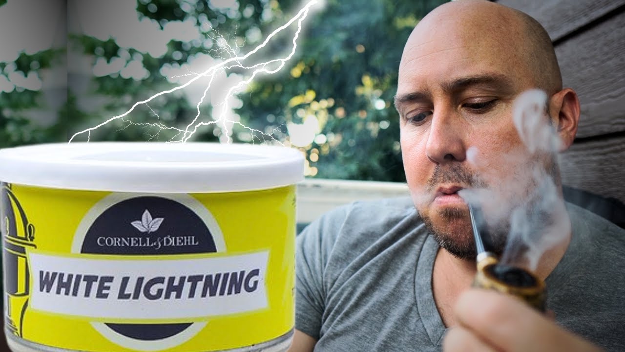 A man tries Cornell & Diehl "White Lightning" and shares his thoughts