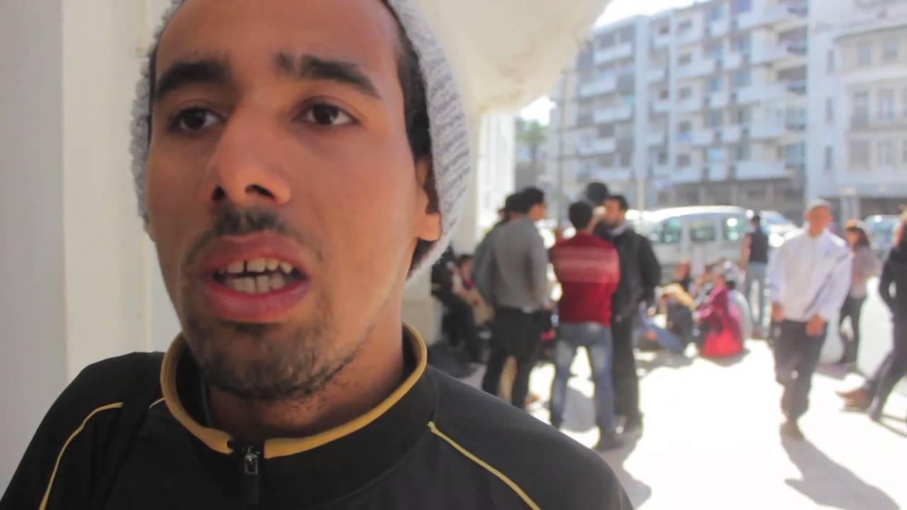 Sit-in des étudiants de l'ISADAC devant le Ministère de la Culture 14 Fév 2013