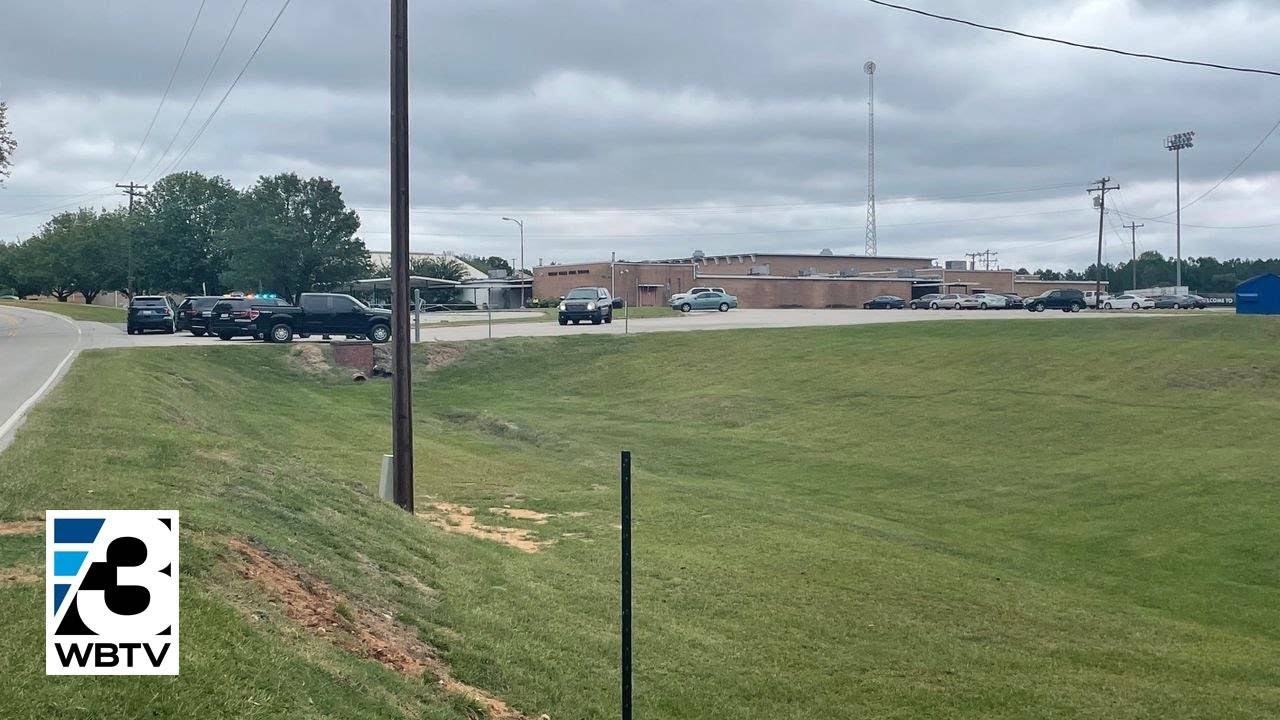 Lockdown Lifted After Fight At High School In Chester Co. - YouTube