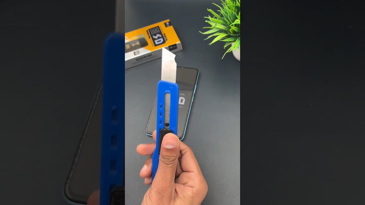 "Say goodbye to scratches with Viok ESD Glass! Check out its amazing scratch-proof feature! ✨"