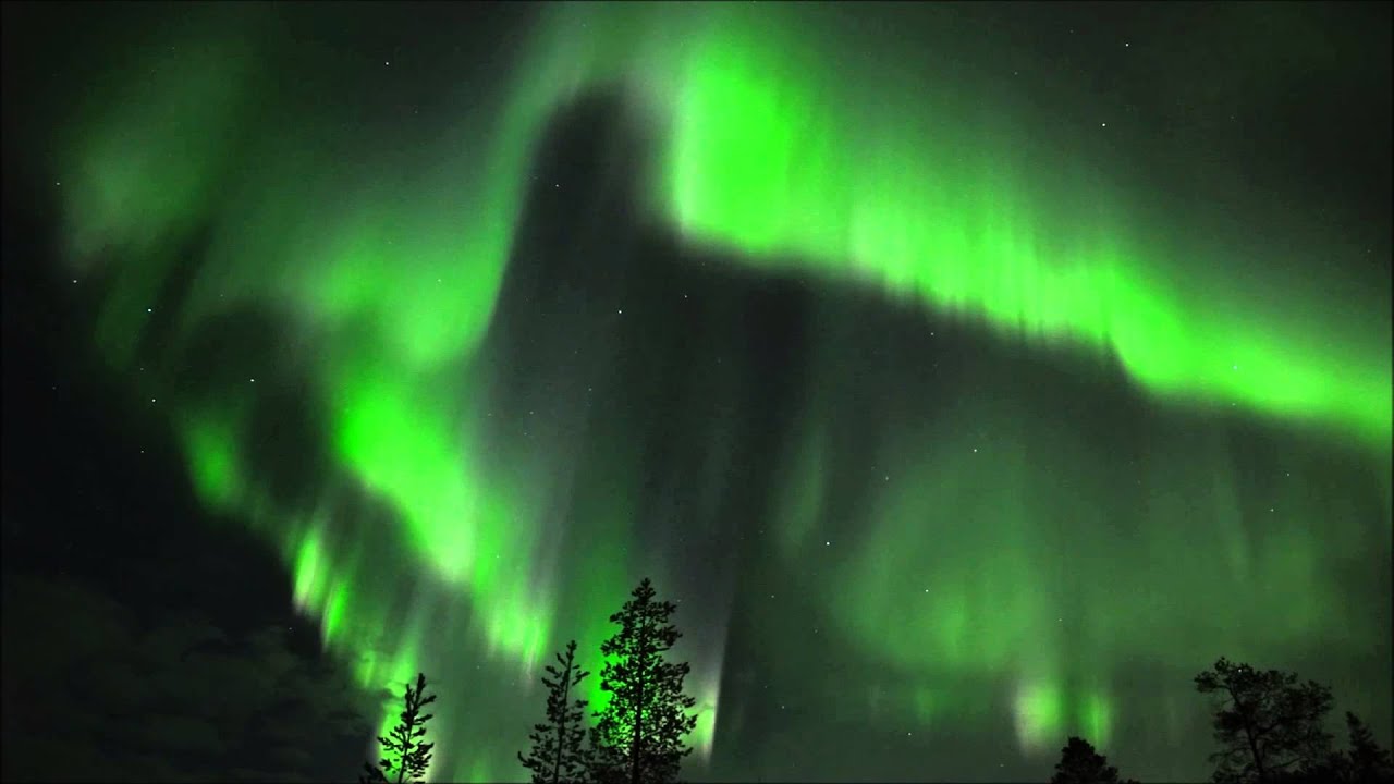 Very bright and fast moving northern lights in Luosto YouTube