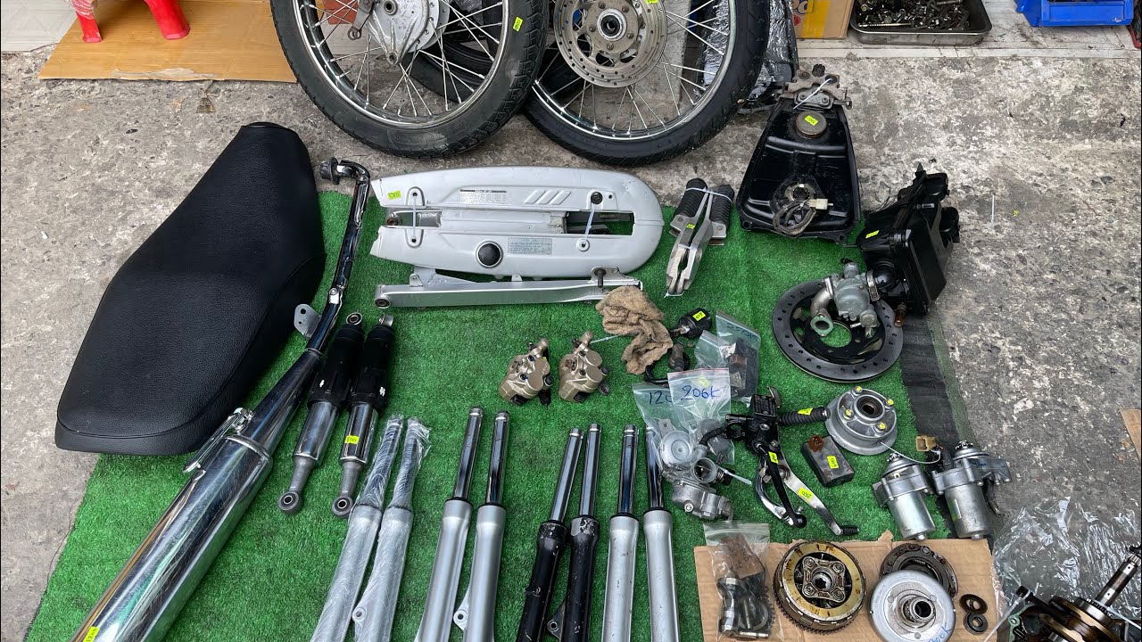 ĐỒ zin theo xe.Bô fu 1.Củ đề.hộp xích.Phuột 2001.Cập bánh.Dên 110 víp.