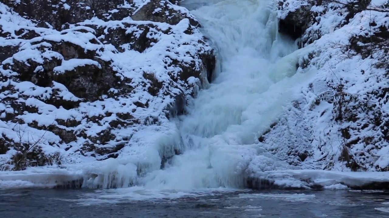 Le Saut du Gouloux gelé le 26 janvier 2017. YouTube Le Saut du Gouloux gelé le 26 janvier 2017. YouTube