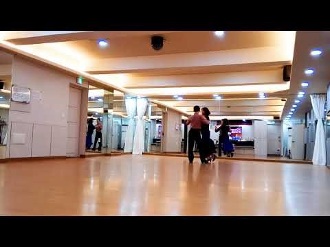 일반인들 누구나  쉽게 배워 즐기는 <strong>룸바</strong> (rumba)