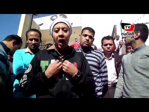 عمال مصنع بيبسي بسوهاج يقطعون طريق بعد طردهم من العمل الحقنا ياريس