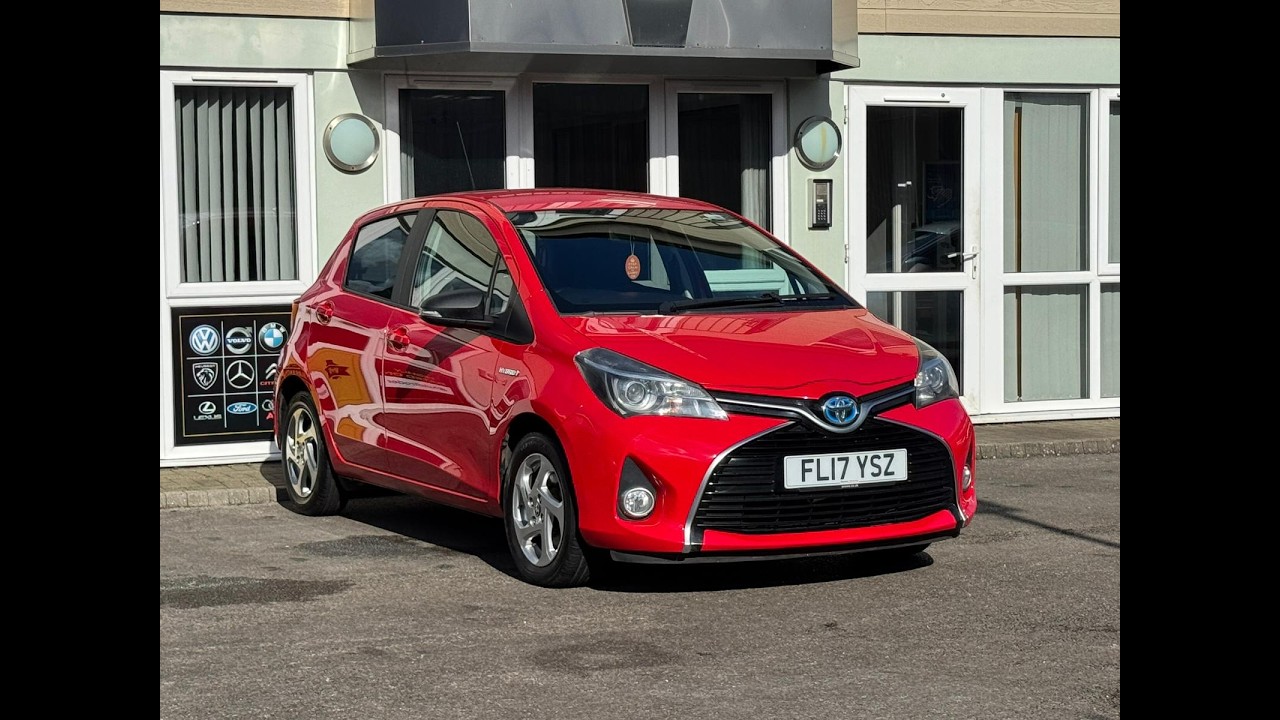 FL17 YSZ - TOYOTA YARIS
