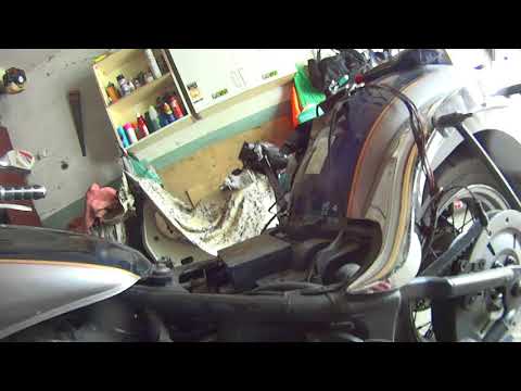 Video: Kako preizkusite tuljavo na muw Kawasaki?