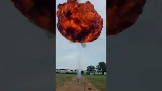 3 gallon gas mine w/ Fireball Dudes #fireworks #pyro #booms #fireball