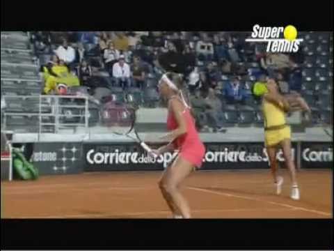 Servizio di SuperTennis - Pennetta e Dulko sul tet...