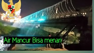 Air mancur menari di malam hari di semarang