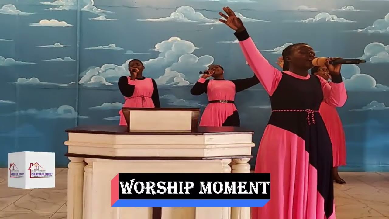 WORSHIP MOMENT