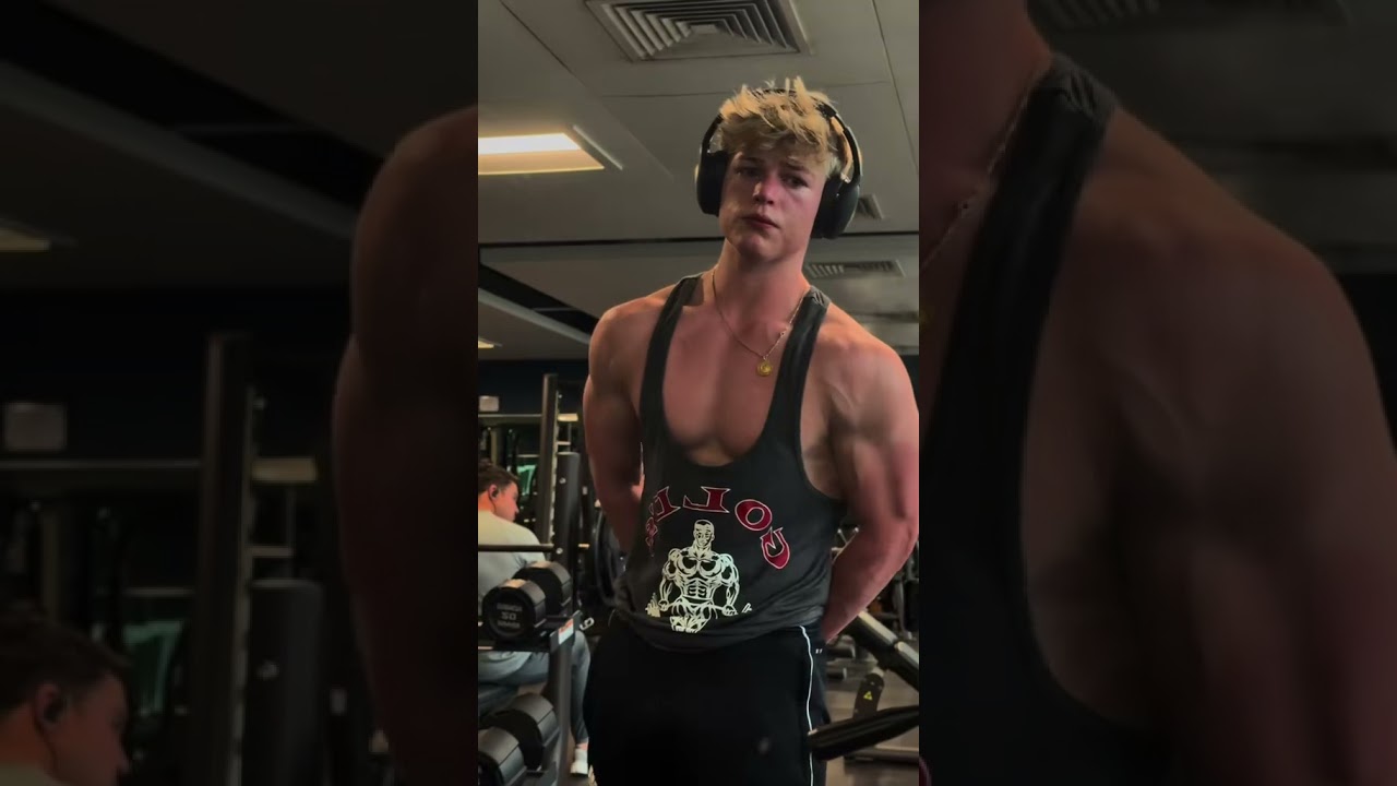 Bro thinks hes david laid😭 