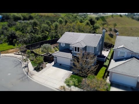 25699 Secret Meadow Court - Castro Valley, CA 94552
