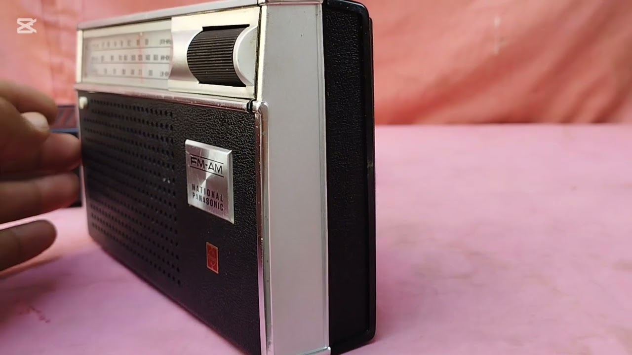 Radio National Panasonic RF 680 L Made in Japan - YouTube
