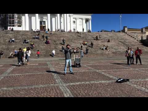 Хельсинки Сенатская площадь Кафедральный собор Живая музыка