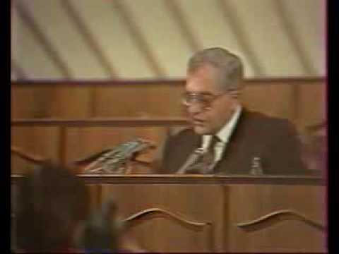 ზვიად გამსახურდიას მოწოდება ეროვნული თანხმობისაკენ. 1990 წლის 14 ნოემბერი