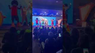 Estátua De Sal Ao Vivo Em Everett - 3 Palavrinhas