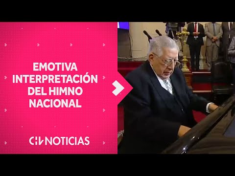 La emotiva interpretación de VALENTÍN TRUJILLO del Himno Nacional | Propuesta constitucional