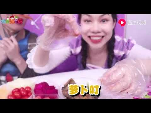 超级英雄PK小公主苏菲亚，比赛吃好玩的零食帽，上面竟有臭豆腐？