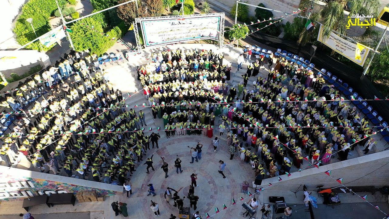 الفنان علاء الجلاد استقبال حفل تخرج طلبة جامعة فلسطين التقنية خضوري 2022