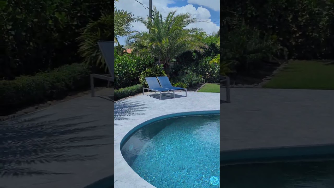 Check out this gem in Boca's Palm Beach Farms!