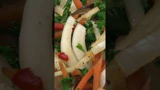 so yummy mom&#39;s stir fry  - delicious food youtube shorts status video - what&#39;s for dinner