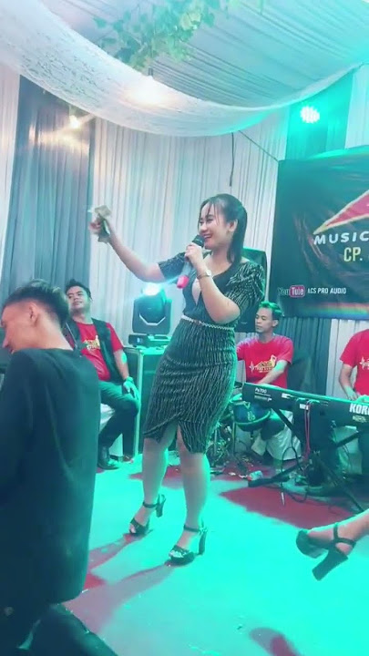 yen cinta mung modal setia olihe lara....